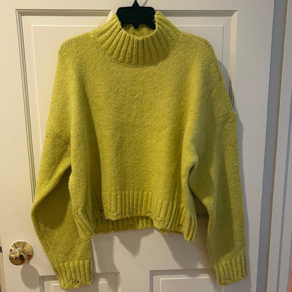 New in Boutique Sweater Lime Size Large